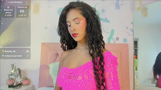 Snapshot of NoahPerez chatting on October 26, 3:45 pm NoahPerez online show from October 26, 3:45 pm