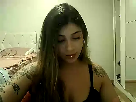 Becca B online show from April 18, 5:43 am