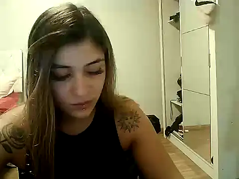 Becca B online show from February 18, 11:45 pm