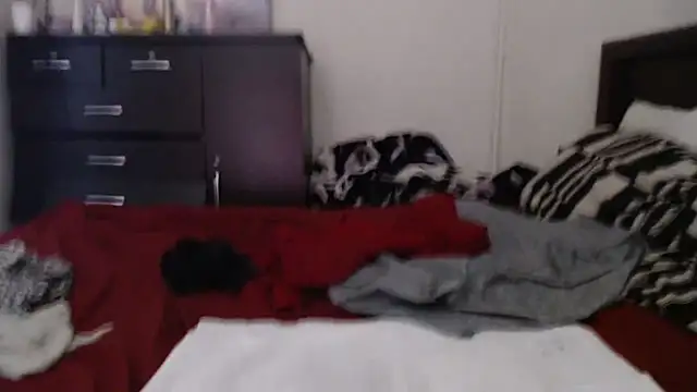 VoluptuousXX5 online show from February 19, 9:17 am