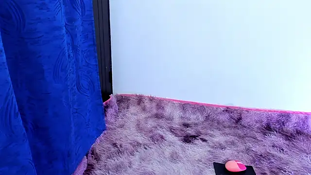 Snapshot of adahraa_younng chatting on September 29, 8:25 pm adahraa younng online show from September 29, 8:25 pm