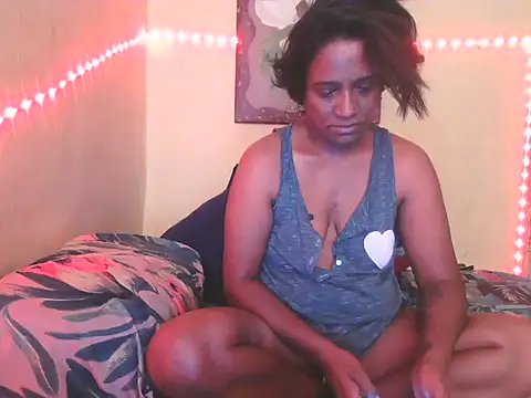 ZARIA-VIXEN online show from March 17, 5:32 am