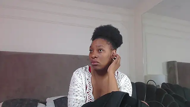 NatashaSilver online show from November 21, 1:43 pm