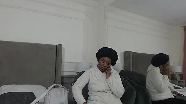 NatashaSilver online show from November 20, 1:01 pm