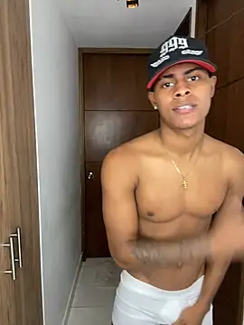 Nick Jackson  online show from February 7, 9:12 pm