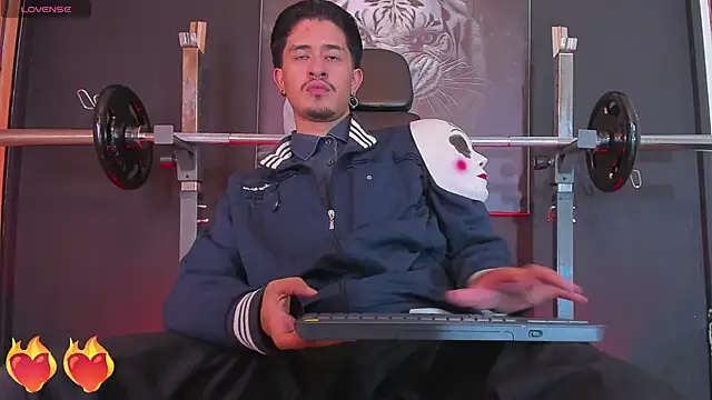 DimitriDeluxe online show from November 1, 8:14 pm