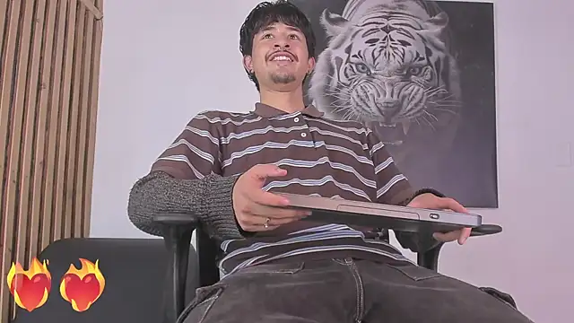 DimitriDeluxe online show from October 18, 8:11 pm