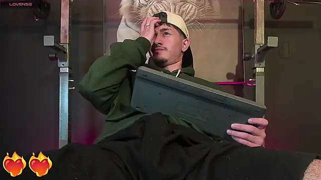 DimitriDeluxe online show from November 1, 12:39 am