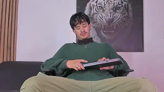 DimitriDeluxe online show from September 27, 7:53 pm