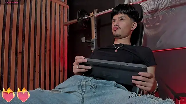 DimitriDeluxe online show from October 30, 7:55 pm