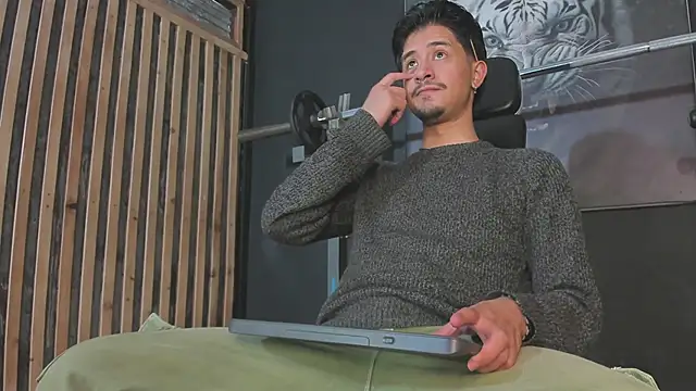 DimitriDeluxe online show from November 26, 7:36 pm