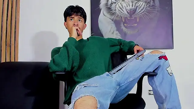 DimitriDeluxe online show from September 12, 7:24 pm