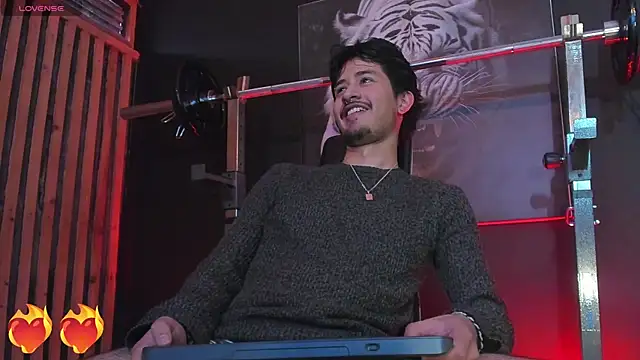 DimitriDeluxe online show from October 28, 8:41 pm