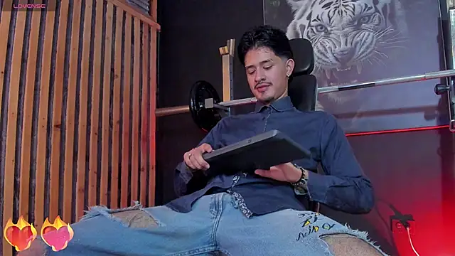 DimitriDeluxe online show from October 29, 8:19 pm