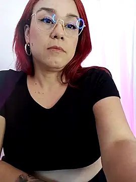 Snapshot of kim7_ chatting on March 20, 3:02 pm kim7 online show from March 20, 3:02 pm