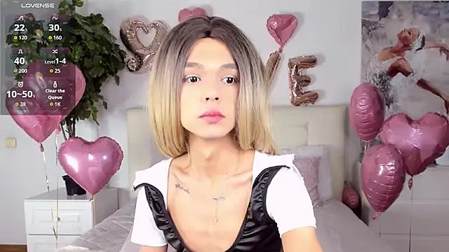 MadonnaRossi online show from February 15, 8:41 pm