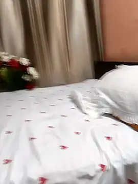 Shalu G online show from April 3, 2:56 pm