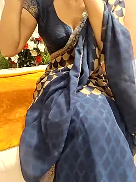 Snapshot of Shalu_G chatting on February 8, 3:37 am Shalu G online show from February 8, 3:37 am