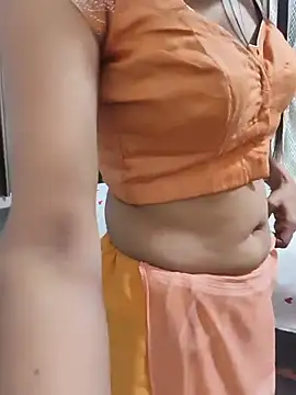Snapshot of Shalu_G chatting on June 4, 2:38 am Shalu G online show from June 4, 2:38 am
