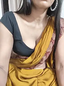 Snapshot of Shalu_G chatting on June 26, 5:24 am Shalu G online show from June 26, 5:24 am