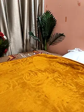 Snapshot of Shalu_G chatting on February 27, 2:23 am Shalu G online show from February 27, 2:23 am