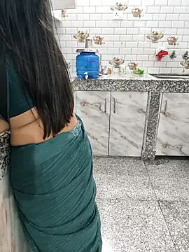 Shalu G online show from September 19, 1:37 pm