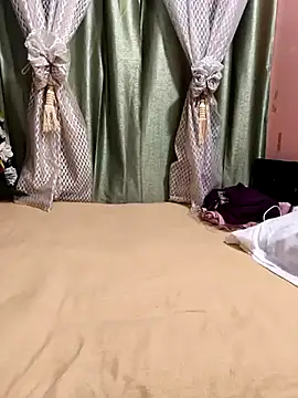 Snapshot of Shalu_G chatting on July 4, 4:44 pm Shalu G online show from July 4, 4:44 pm