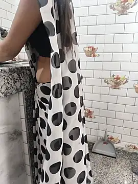 Shalu G online show from May 28, 2:52 am