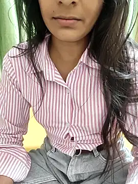 Shalu G online show from April 12, 8:06 am