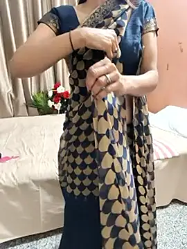 Snapshot of Shalu_G chatting on February 7, 3:31 pm Shalu G online show from February 7, 3:31 pm