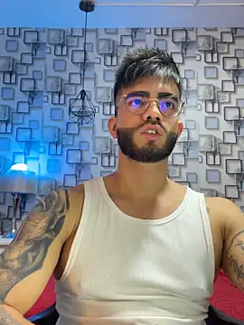 Snapshot of King_Draven3 chatting on March 8, 4:32 pm King Draven3 online show from March 8, 4:32 pm