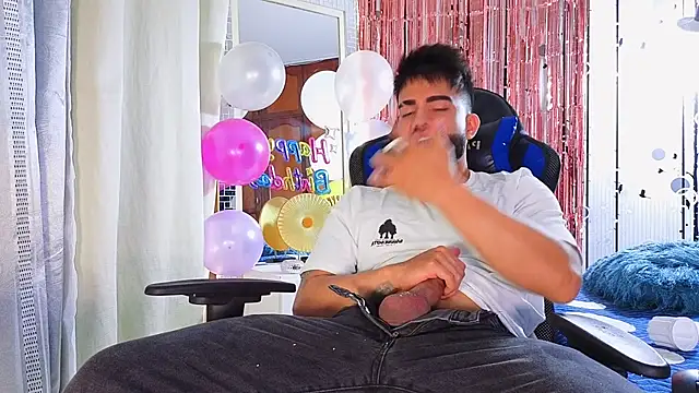 King Draven3 online show from November 12, 7:40 pm