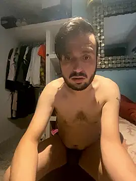 Snapshot of Alexitho25 chatting on June 19, 9:31 pm Alexitho25 online show from June 19, 9:31 pm