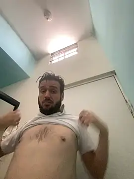 Snapshot of Alexitho25 chatting on July 16, 9:34 pm Alexitho25 online show from July 16, 9:34 pm
