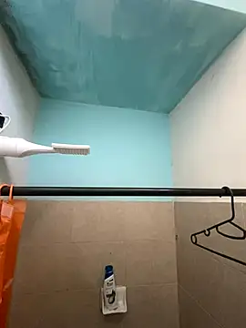 Alexitho25 online show from December 17, 10:15 pm