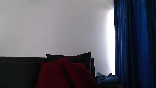 Snapshot of evilheart_69 chatting on November 4, 3:49 pm evilheart 69 online show from November 4, 3:49 pm