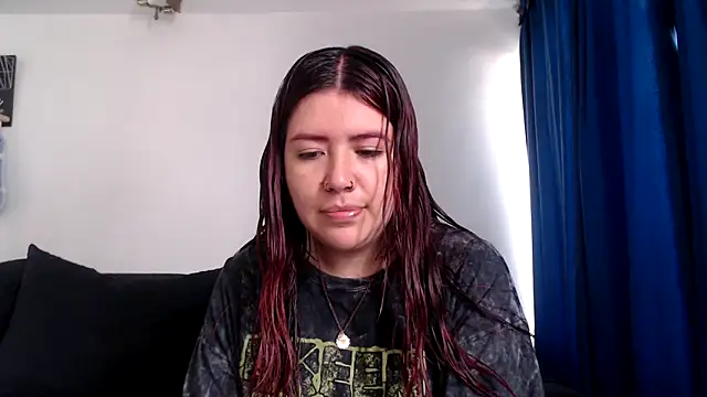 Snapshot of evilheart_69 chatting on December 1, 3:57 pm evilheart 69 online show from December 1, 3:57 pm