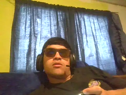 juanfritaa21 online show from October 3, 8:32 pm