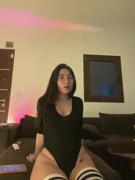 Mai lesandro online show from May 30, 4:41 am