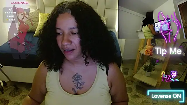 Snapshot of michel_rous_ chatting on April 29, 6:25 pm michel rous online show from April 29, 6:25 pm