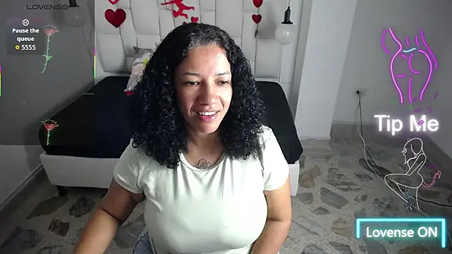 Snapshot of michel_rous_ chatting on February 19, 2:25 pm michel rous online show from February 19, 2:25 pm