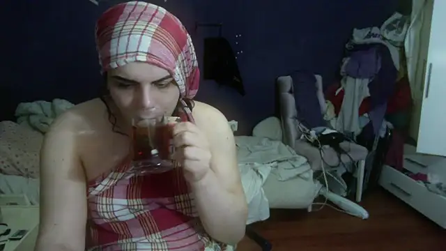 turkishTransEfsun online show from February 14, 4:18 pm