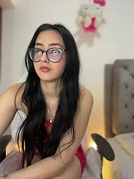 Just Isaa online show from March 4, 2:03 pm