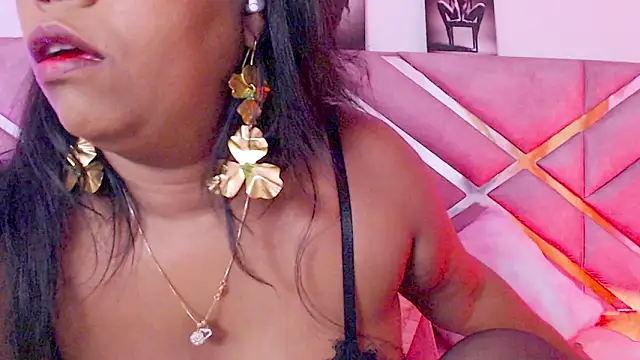 Snapshot of sofia_07 chatting on November 29, 11:27 pm sofia 07 online show from November 29, 11:27 pm