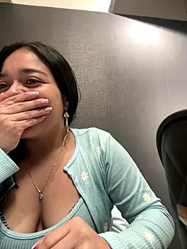 Emily Rivers  online show from November 17, 2:54 pm