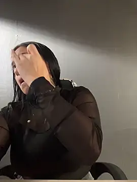 Emily Rivers  online show from February 23, 1:23 pm