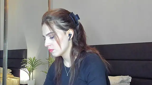 Forever Smiler online show from September 28, 9:05 am