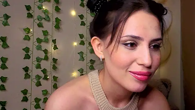 Forever Smiler online show from May 11, 5:21 pm