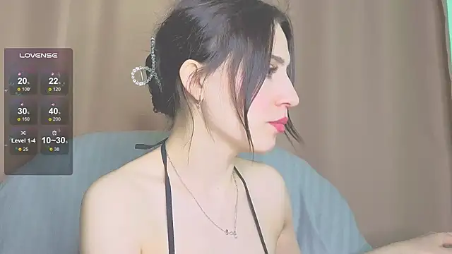 Forever Smiler online show from December 1, 7:20 am