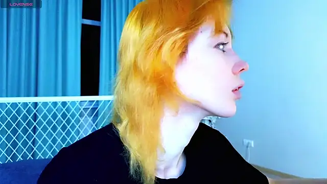 Snapshot of Kiara_Dream chatting on June 30, 9:26 pm Kiara Dream online show from June 30, 9:26 pm